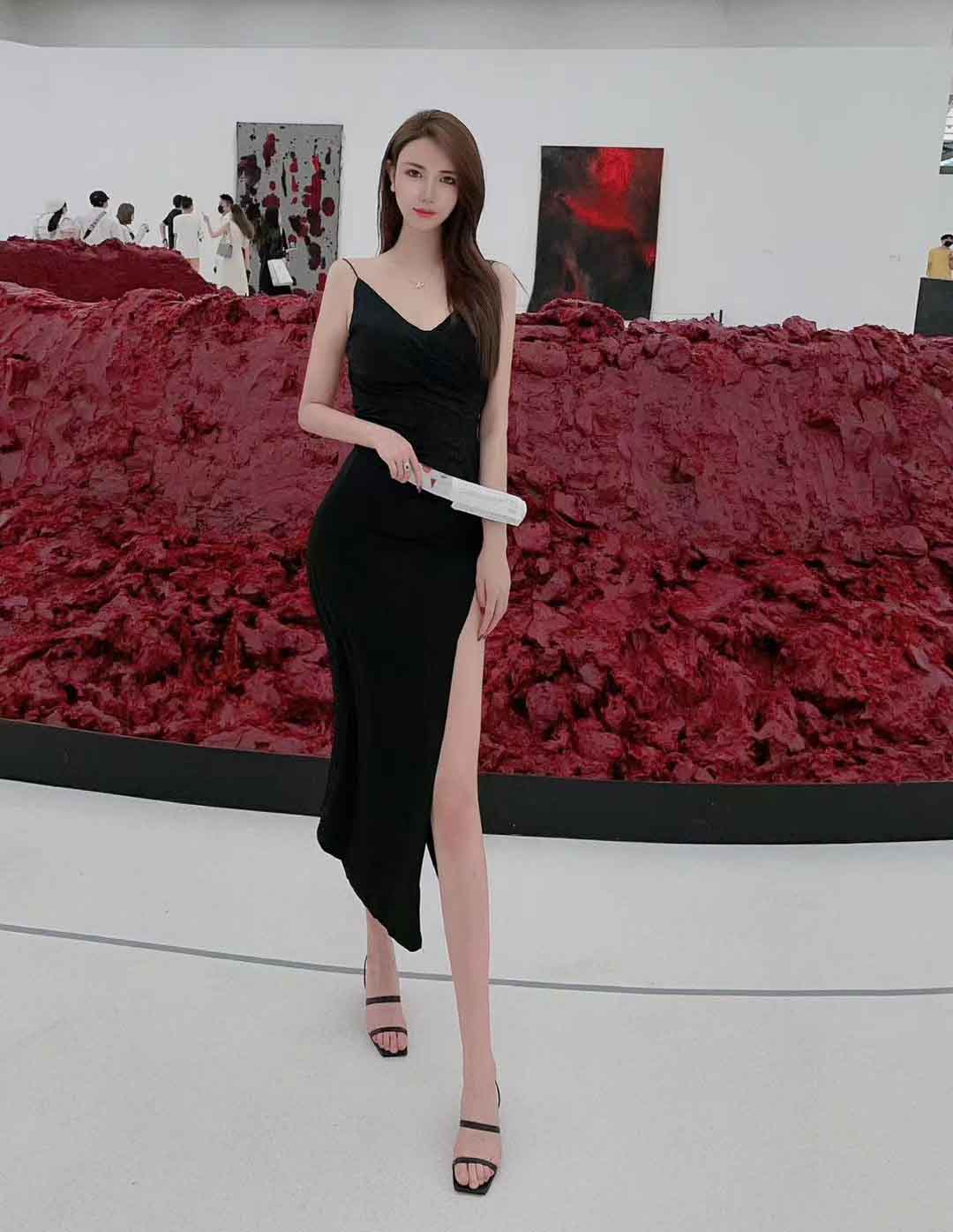 温哥华外围女大学生